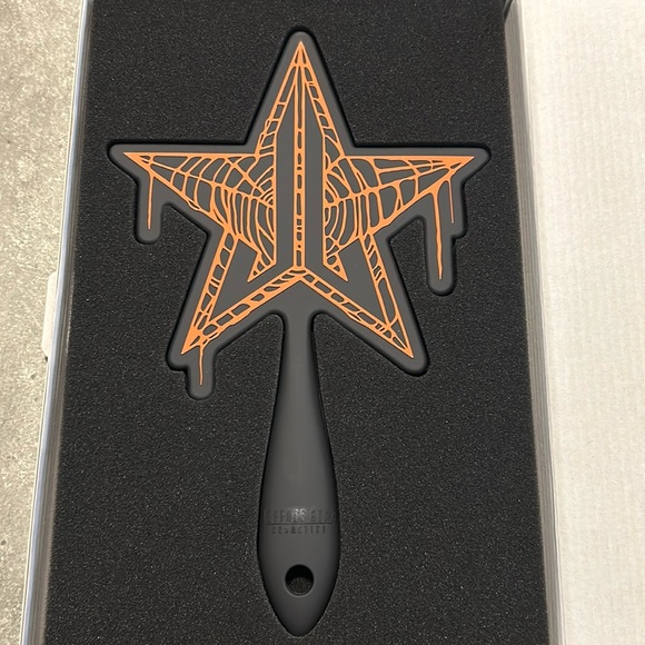 🎉HP🎉Jeffree Star Spider Weirdo Mirror Exclusive Black Soft Touch NIB - Picture 2 of 6